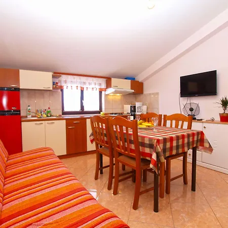 Apartment Blazenka 1270 *